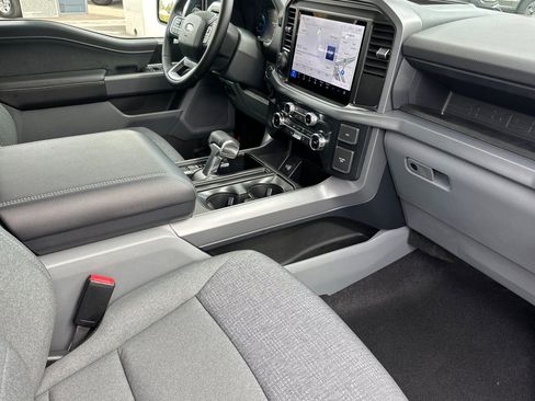 New 2025 Ford F150 Lightning XLT image 14
