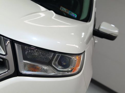 Used 2015 Ford Edge Titanium w/ Equipment Group 302A AWD/4WD image 9