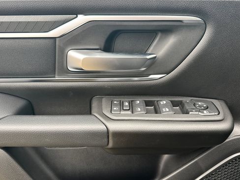New 2026 RAM 1500 4x4 Crew Cab image 10