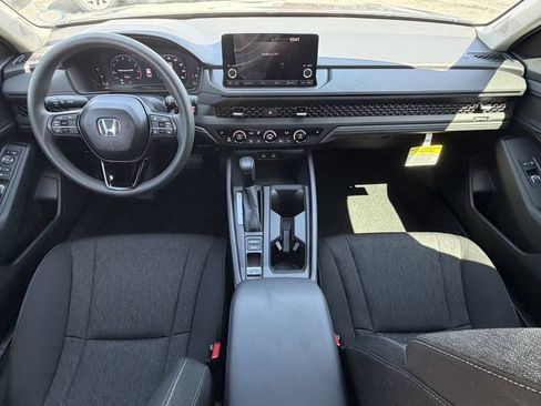 Used 2025 Honda Accord SE image 13