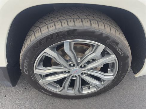 Used 2020 GMC Terrain Denali w/ Denali Premium Package AWD/4WD image 9