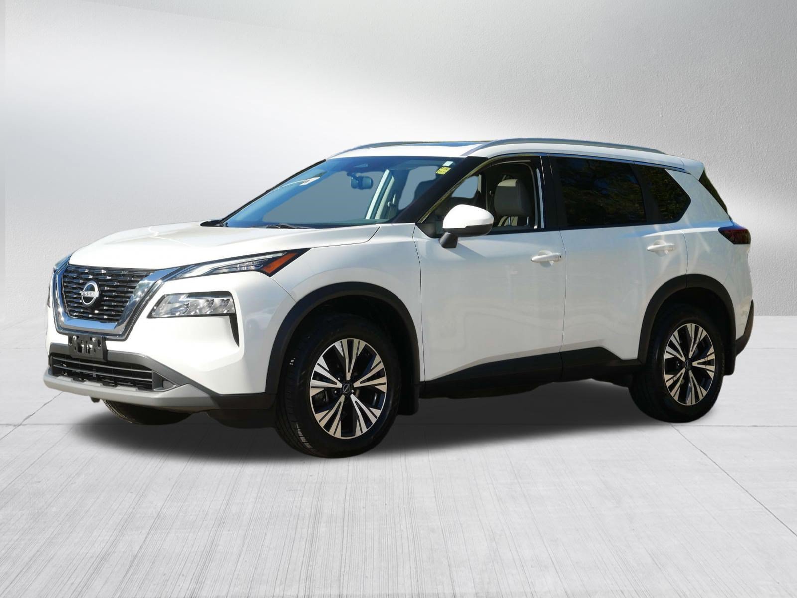 Certified 2023 Nissan Rogue SV w/ SV Premium Package AWD/4WD image 3