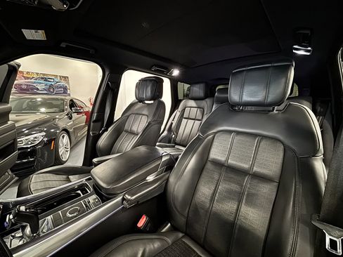 Used 2019 Land Rover Range Rover Sport HSE Dynamic AWD/4WD image 11