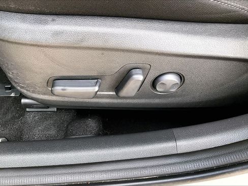Certified 2023 Hyundai Kona SEL w/ Convenience Package FWD image 32