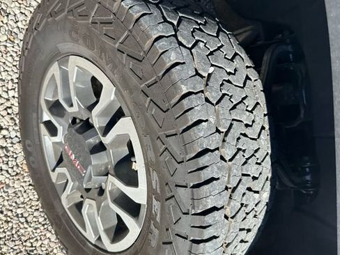 Used 2022 GMC Sierra 3500 SLT w/ SLT Premium Package AWD/4WD image 44
