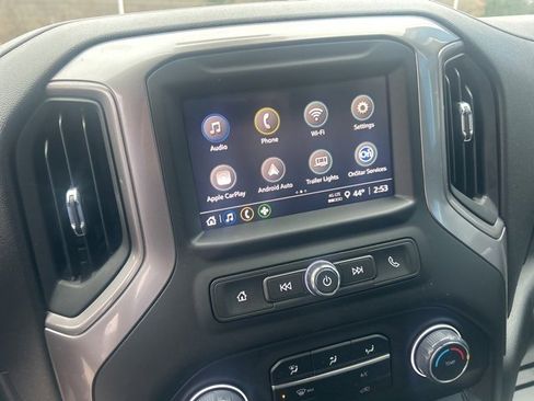 Used 2023 Chevrolet Silverado 1500 Custom image 16