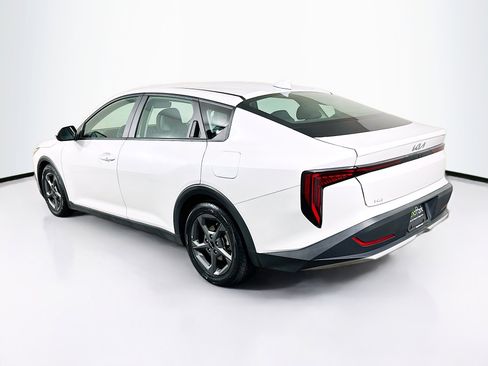 Used 2025 Kia K4 LXS image 5