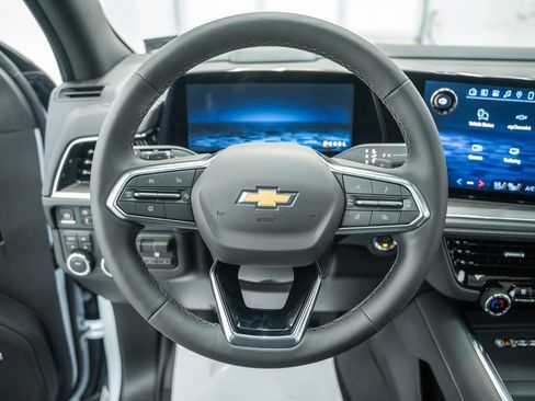 New 2026 Chevrolet Suburban Premier w/ Sun And Tow Package AWD/4WD image 31