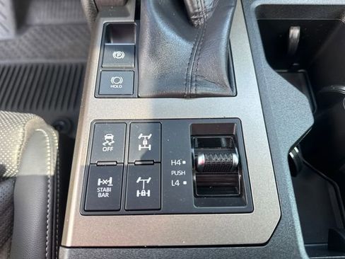 Used 2024 Toyota Land Cruiser image 21