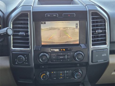 Used 2015 Ford F150 XLT w/ Equipment Group 302A Luxury image 17