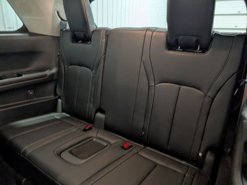 Used 2023 INFINITI QX60 Pure AWD/4WD image 11