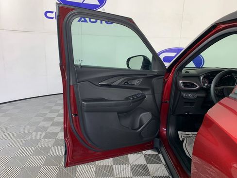 Used 2023 Chevrolet TrailBlazer RS FWD image 14
