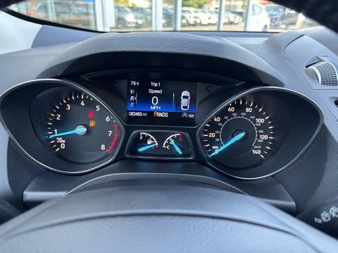 Used 2017 Ford Escape SE w/ SE Leather Comfort Package AWD/4WD image 18