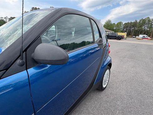 Used 2008 smart fortwo Coupe RWD image 10