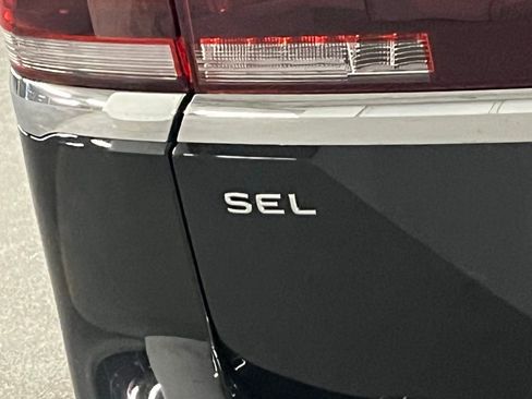 New 2026 Volkswagen Atlas SEL Premium R-Line image 38