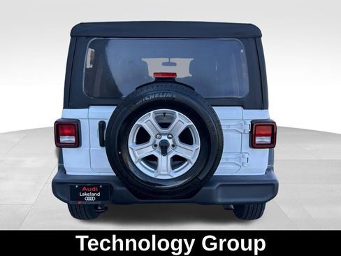 Used 2022 Jeep Wrangler Unlimited Sport AWD/4WD image 6