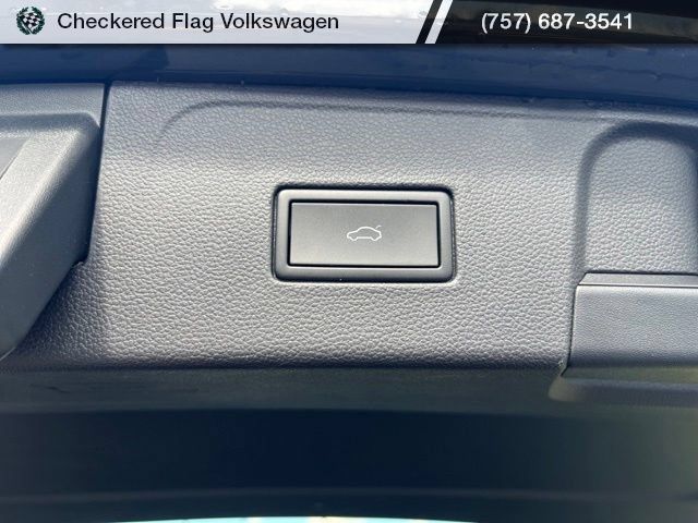 Used 2023 Volkswagen Atlas SE w/ Black Wheel Package FWD image 19