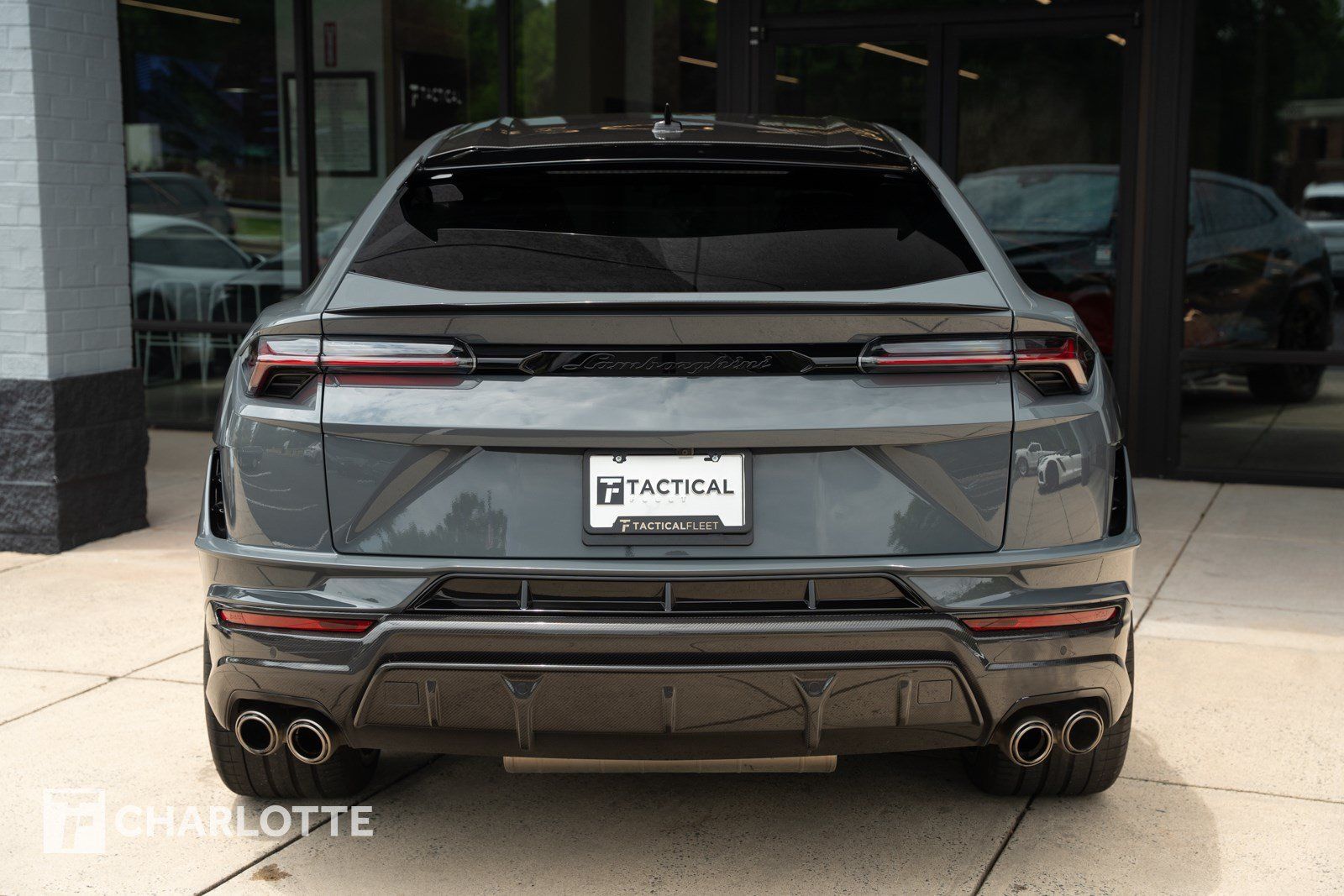 Used 2023 Lamborghini Urus Performante AWD/4WD image 16