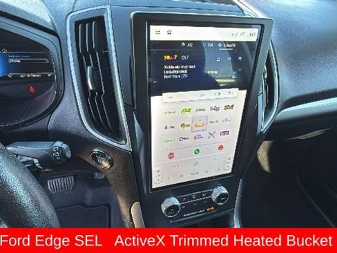 Used 2024 Ford Edge SEL AWD/4WD image 15
