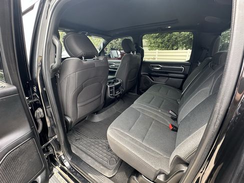 Used 2019 RAM 1500 Big Horn AWD/4WD image 10