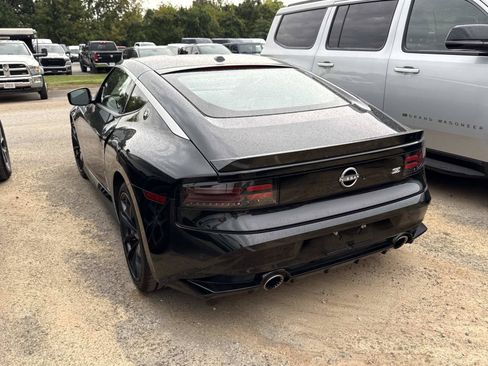 Used 2025 Nissan Z Performance w/ Floor Mat Package RWD image 5