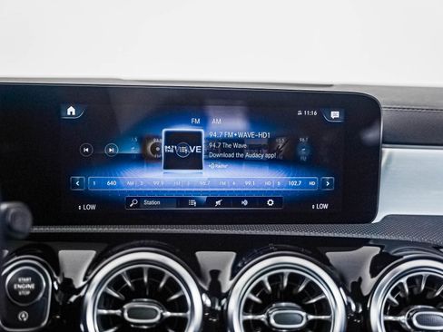Certified 2022 Mercedes-Benz CLA 250 image 17