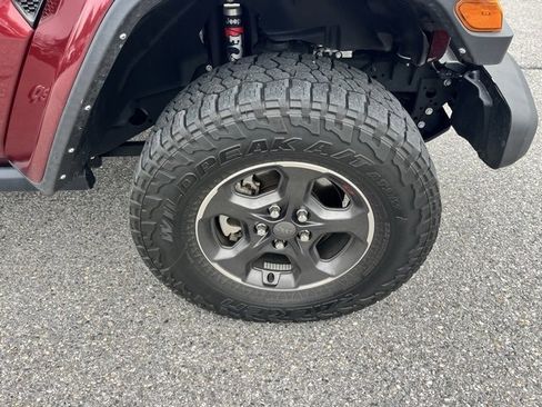 Used 2022 Jeep Gladiator Rubicon w/ LED Lighting Group image 9