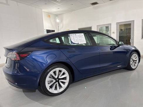 Used 2022 Tesla Model 3 Long Range image 16