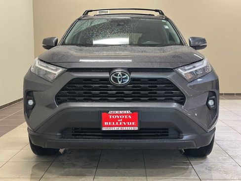 Certified 2022 Toyota RAV4 XLE Premium image 6