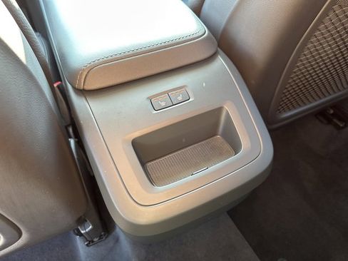 Certified 2025 Volvo XC60 B5 Plus image 14