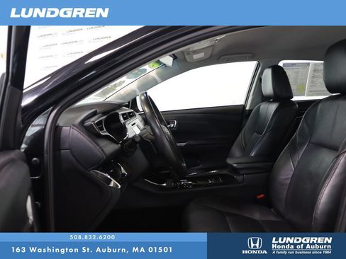 Used 2015 Toyota Avalon XLE FWD image 10