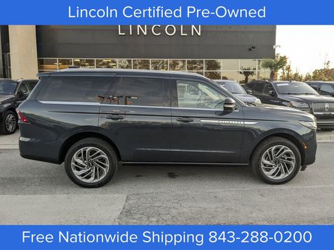 Certified 2025 Lincoln Navigator Reserve image 3