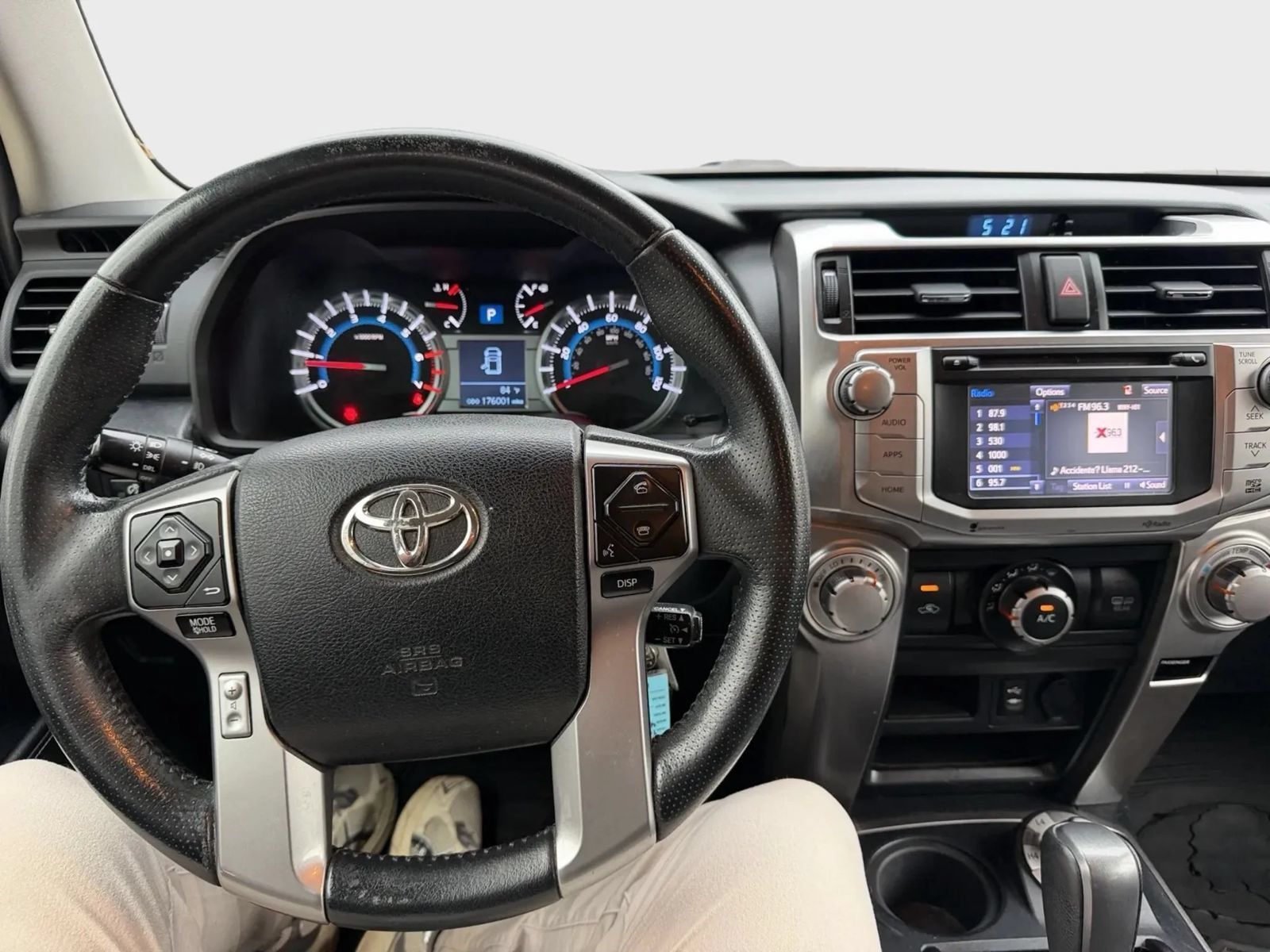 Used 2014 Toyota 4Runner SR5 AWD/4WD image 9