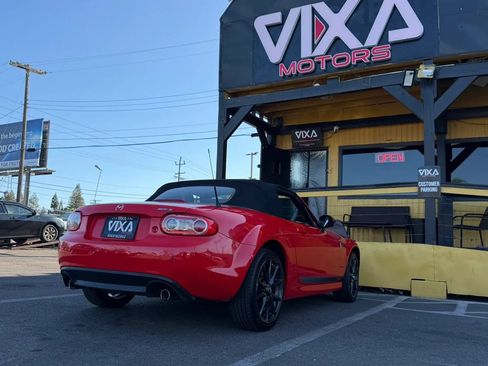 Used 2015 MAZDA MX-5 Miata Club RWD image 5
