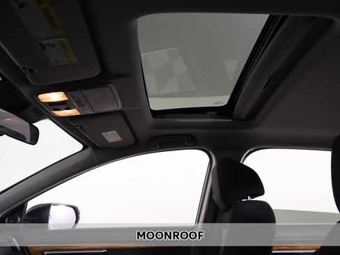 Used 2021 Honda CR-V EX image 3