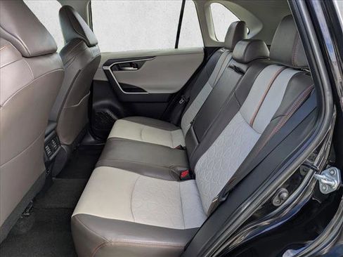 Used 2024 Toyota RAV4 Adventure image 17