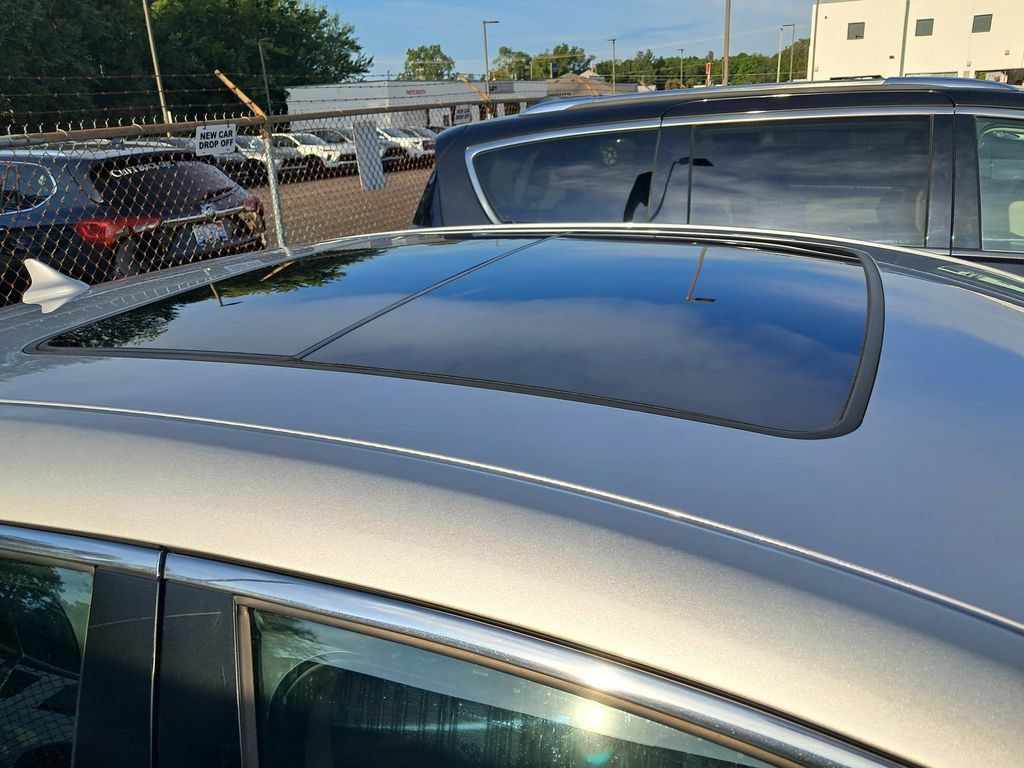 Used 2014 Buick LaCrosse Leather FWD image 11