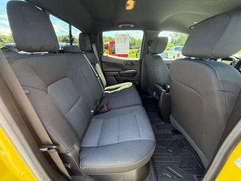 Used 2023 Chevrolet Colorado Trail Boss w/ Technology Package AWD/4WD image 23