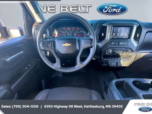 Used 2024 Chevrolet Silverado 2500 Custom w/ Custom Convenience Package image 5