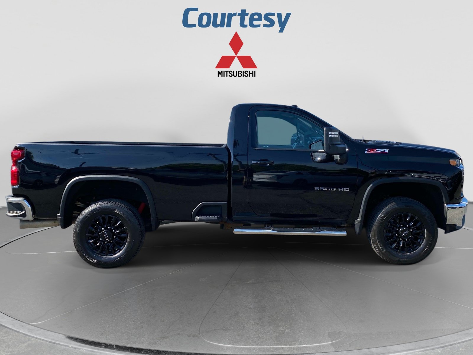 Used 2022 Chevrolet Silverado 3500 LT w/ Convenience Package AWD/4WD image 7