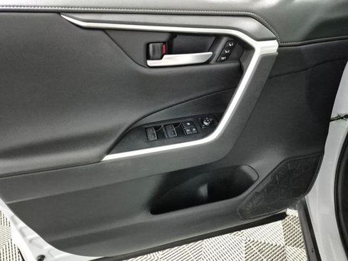 Certified 2025 Toyota RAV4 Limited AWD/4WD image 15