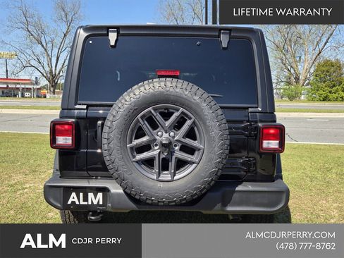New 2026 Jeep Wrangler Sport AWD/4WD image 9