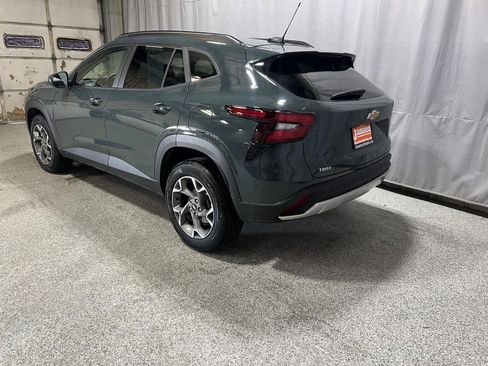 Used 2026 Chevrolet Trax LT w/ Driver Confidence Package FWD image 6