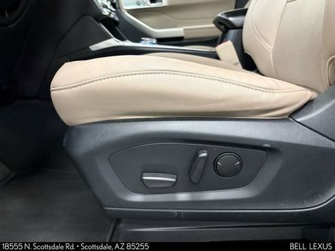 Used 2021 Ford Explorer Limited w/ Equipment Group 301A RWD image 13