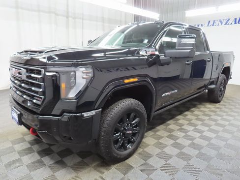 Used 2025 GMC Sierra 3500 AT4 image 6