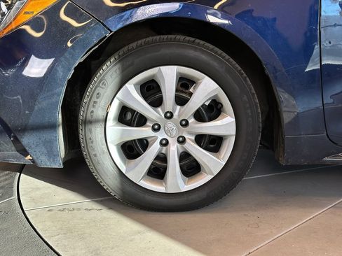 Used 2023 Toyota Corolla LE w/ Carpet Mat Package (TMS) FWD image 25