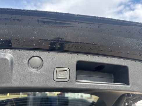 New 2026 GMC Terrain AT4 image 9