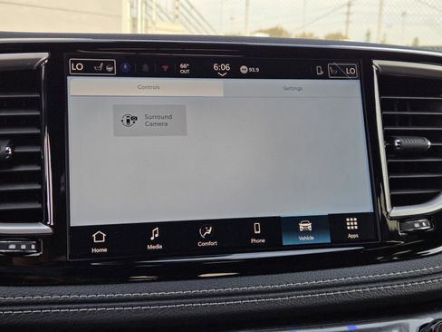 New 2026 Chrysler Pacifica Select image 12