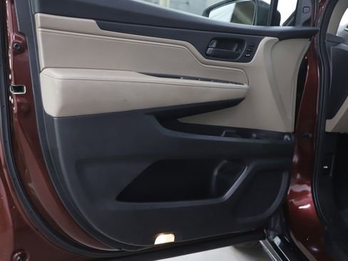 Used 2018 Honda Odyssey EX-L image 23