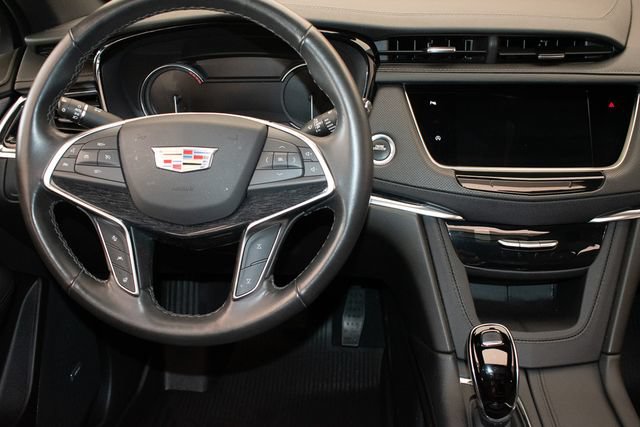 Used 2021 Cadillac XT5 Luxury w/ LPO, Floor Liner Package AWD/4WD image 16